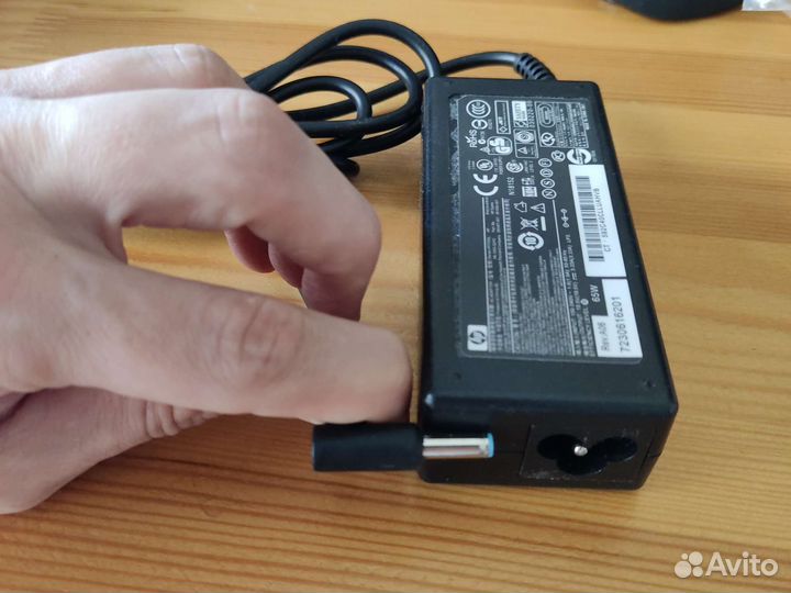 Зарядник ноута hp pavillion x360 фирменный 19,5V