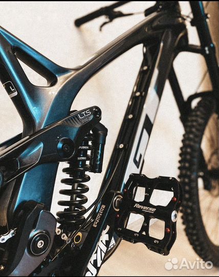 Горный велосипед GT fury expert downhill