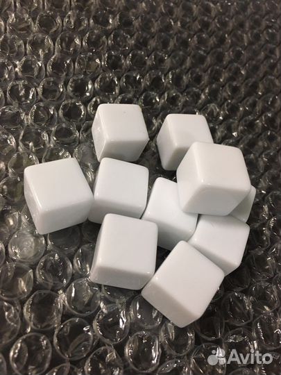 Дайсы, кубики, бланки