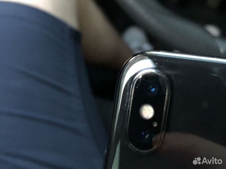 iPhone X, 64 ГБ