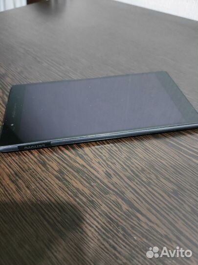 Планшет Lenovo