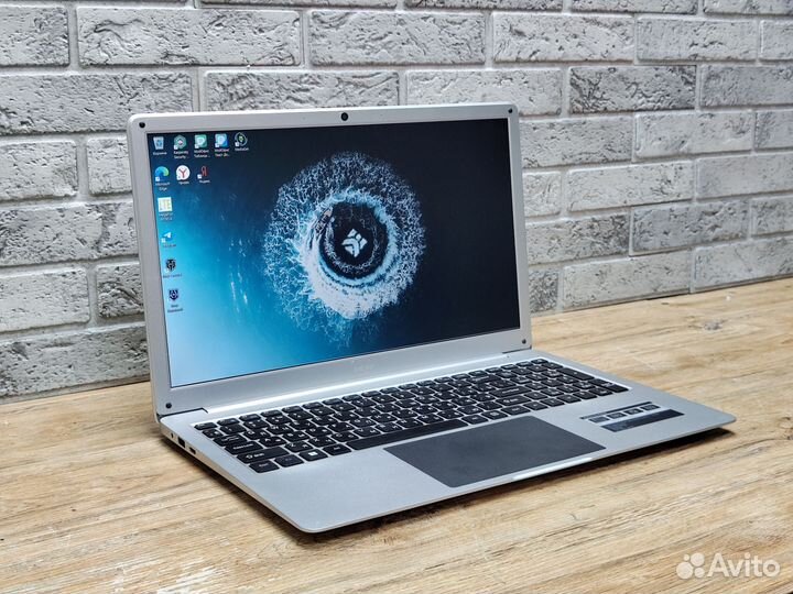 Ноутбук Dexp aquilon C15-ICW202