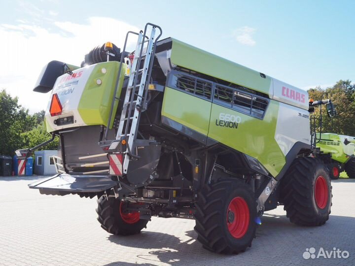 Комбайн Claas Lexion, 2022