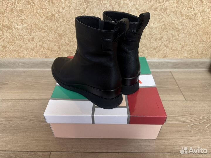 Ботинки демисезонные