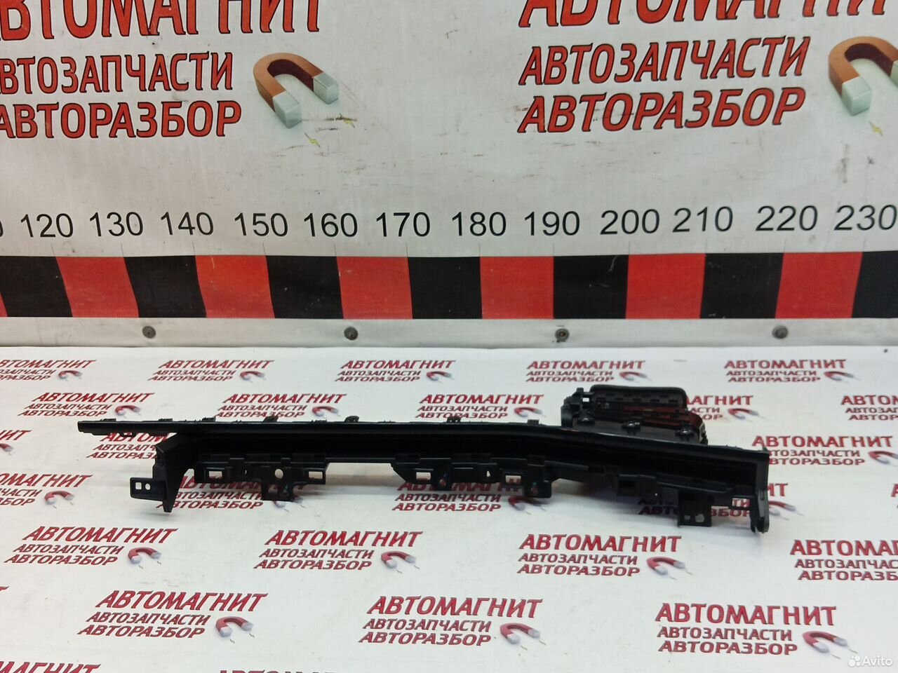 Дефлектор воздуховода правый Zeekr 001