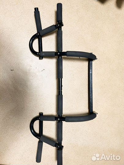 Турник дверной torneo