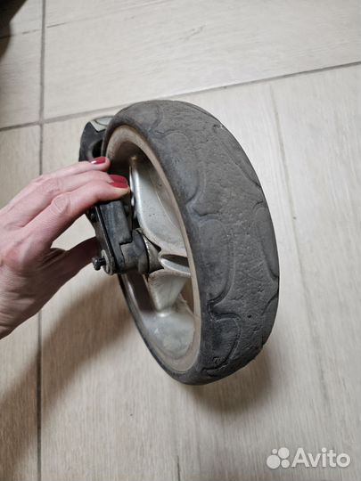 Переднее колесо Baby jogger sity mini