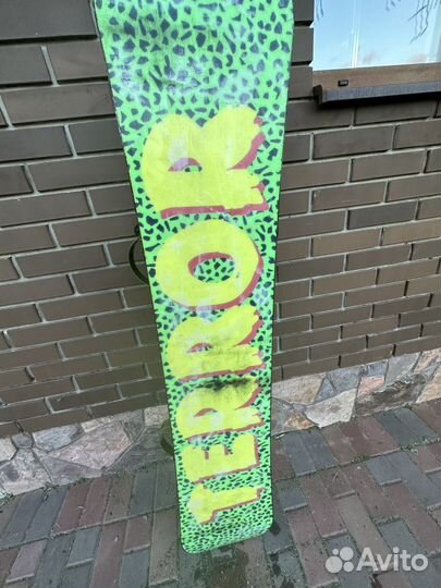 Сноуборд с креплениями