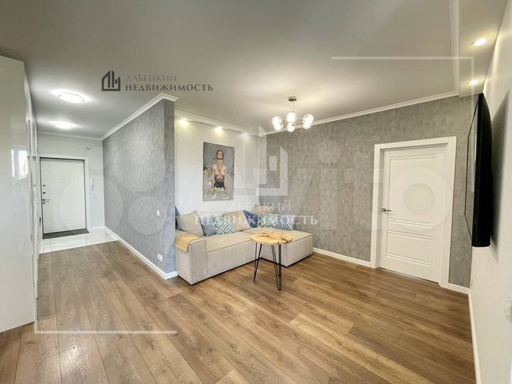 2-к. квартира, 70,5 м², 7/18 эт.