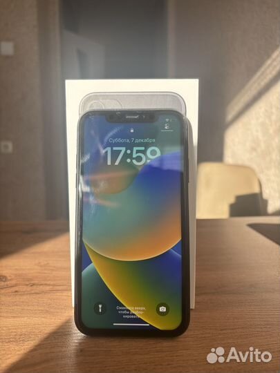 iPhone 11, 64 ГБ