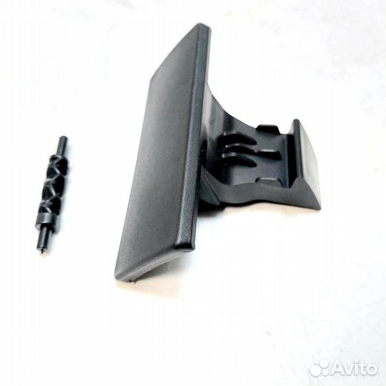 Замок крышки бардачка Приора 2170-2172