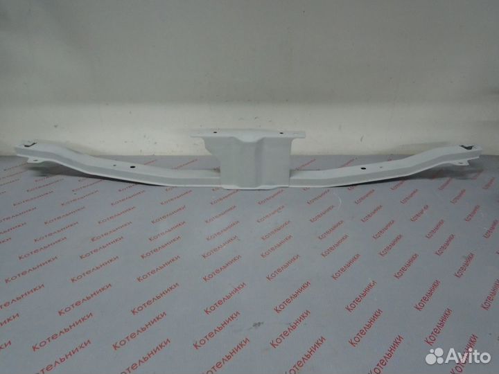 Nissan 62290-AU330 Усилитель бампера верхний