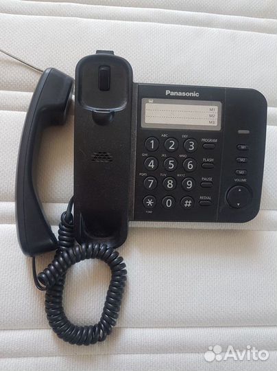 KX-TS2352RU - проводной телефон Panasonic (черный)