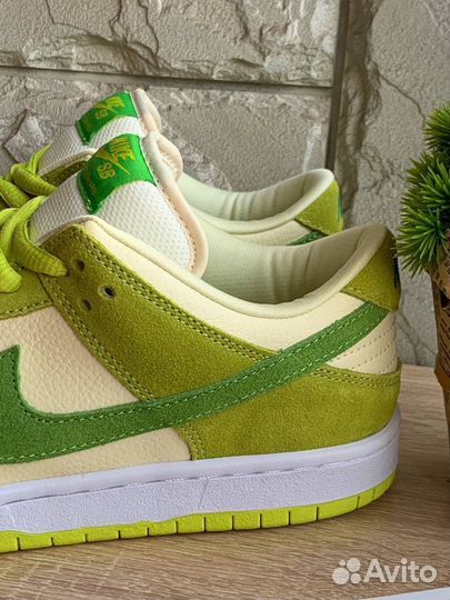 Кроссовки мужские Nike SB Dunk Low Green Apple