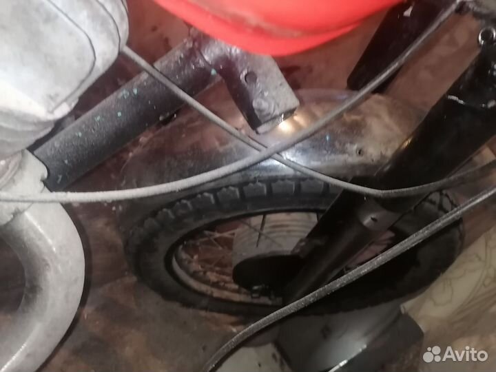 Продам иж планета 4 и много запчастей с ней