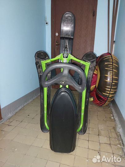 Детский снегокат бу