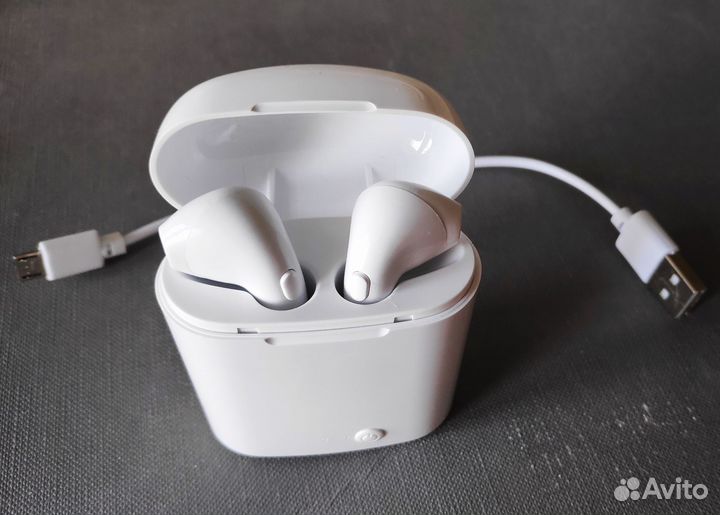 Беспроводные наушники-вкладыши I7 TWS белые