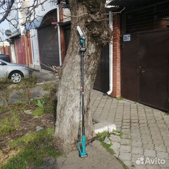 Сучкорез Makita