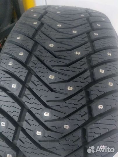 Yokohama IceGuard Stud IG65 235/55 R18 104T