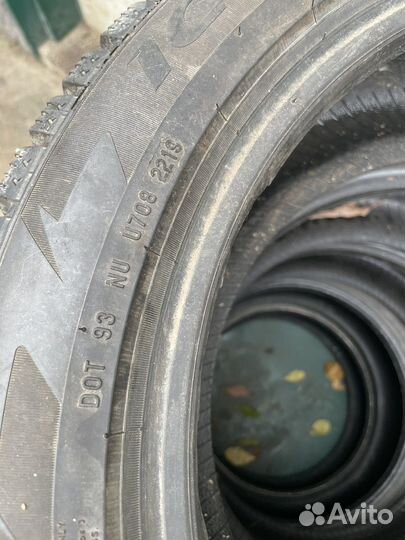 Pirelli Ice Zero 225/50 R17 98