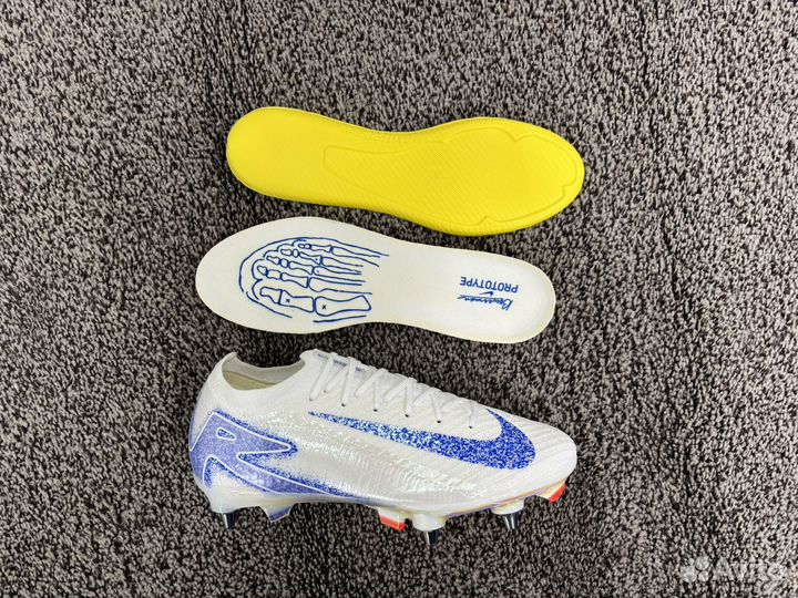 Бутсы с железными шипами Nike Mercurial Air Zoom