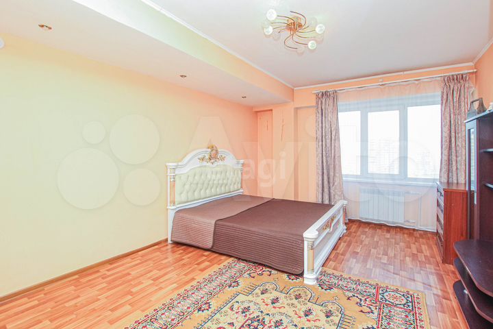 2-к. квартира, 64 м², 9/12 эт.