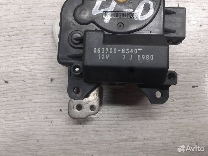 Моторчик заслонки печки Honda Civic 4D 8