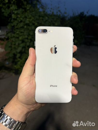 iPhone 8 Plus, 64 ГБ