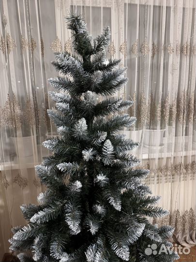 Елка искусственная