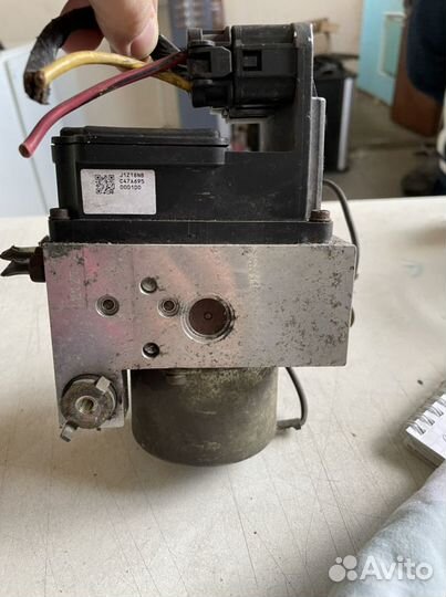 Блок ABS Nissan X-Trail T30 2001-2006