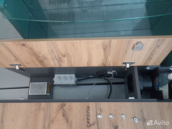 Lifehacker автовыдача стаканчиков и сиропов