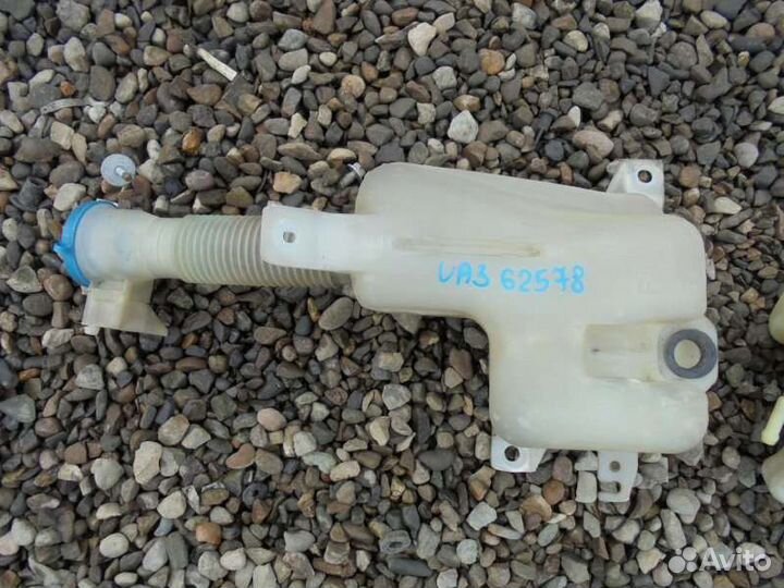 Бачок омывателя Honda Inspire UA3 C32A 1995/12