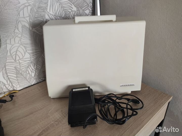 Швейная машинка janome