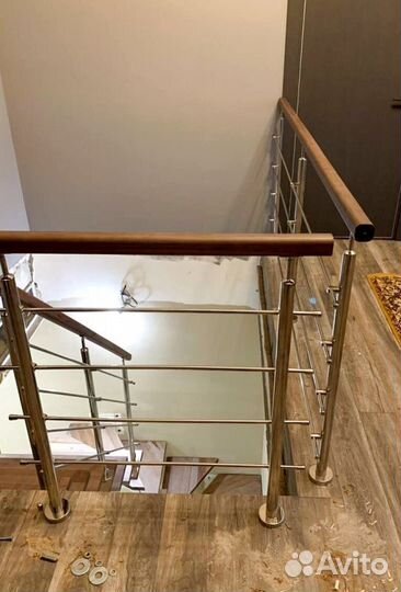 Обшивка ступеней Ясенем