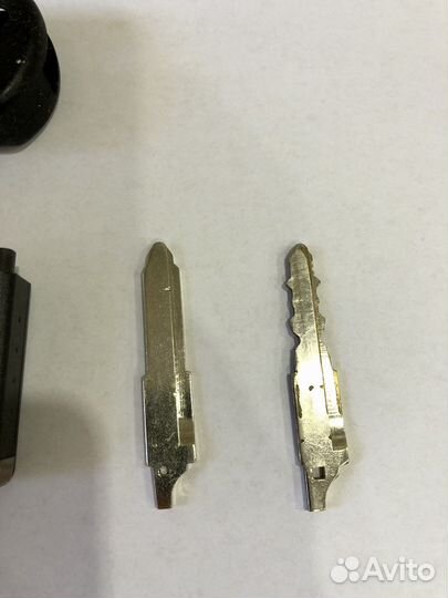 Выкидной ключ Mazda