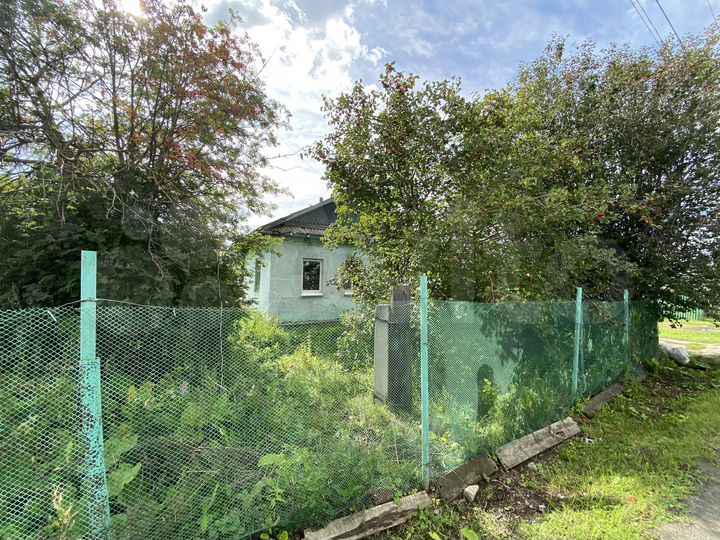 Дом 28 м² на участке 7,4 сот.