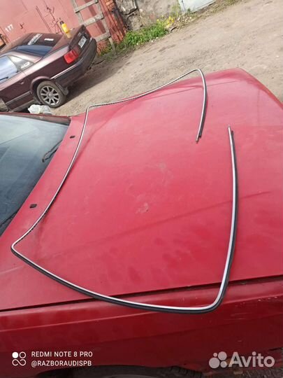 Молдинг лобового стекла Audi 100c3