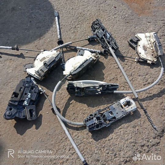 Замок двери Volkswagen Polo