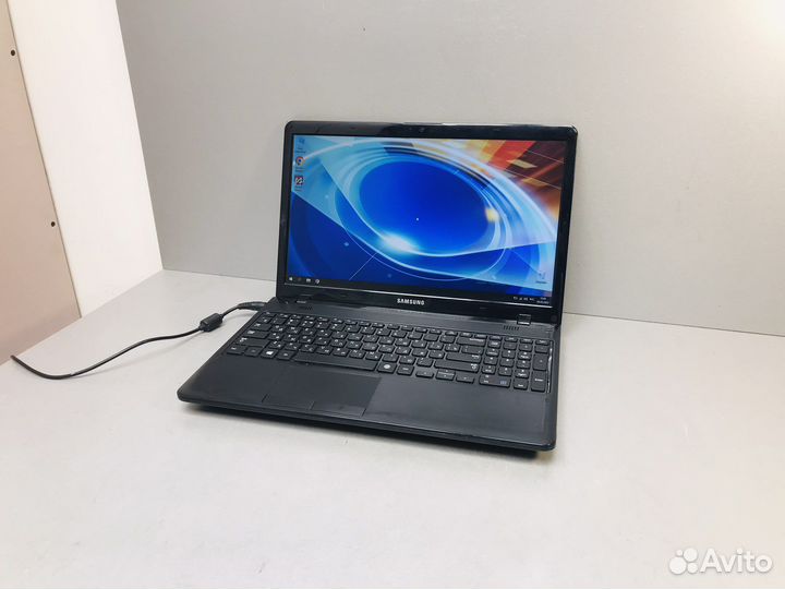 Samsung для работы и мультимедиа / sss 120