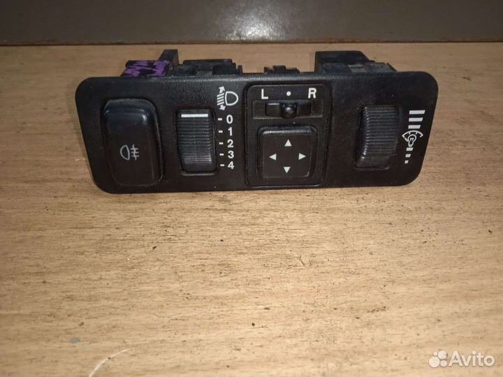 Блок управления Mitsubishi carisma митсубиси