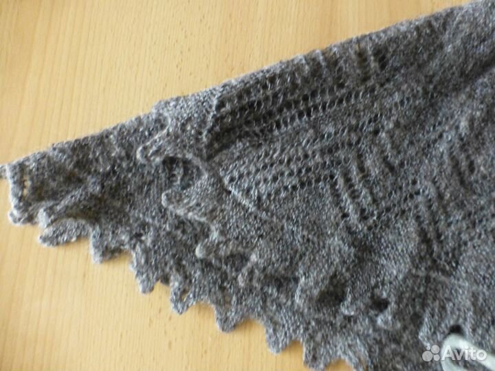 Пуховый платок шаль