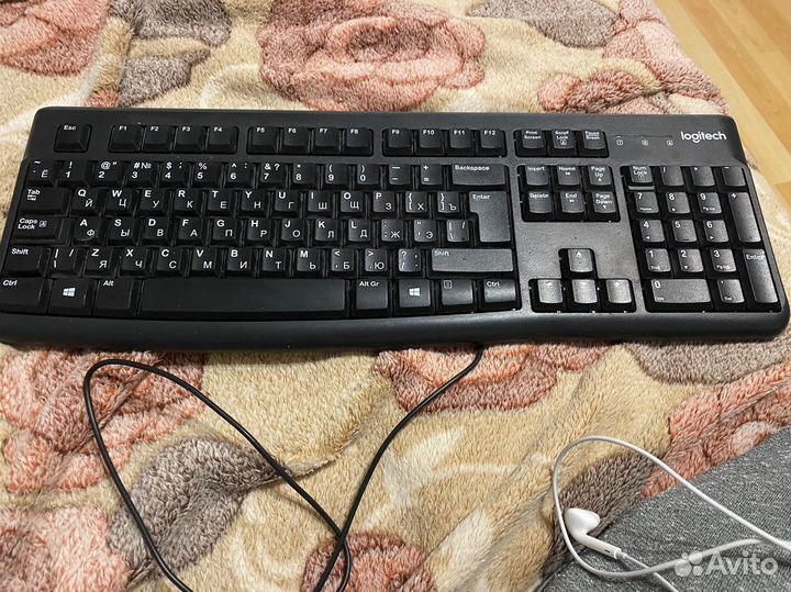 Клавиатура Logitech