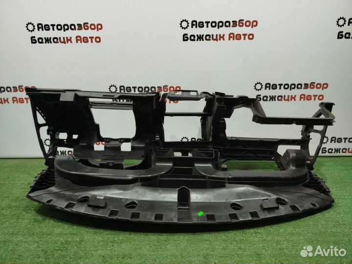 Торпедо Volkswagen Polo седан cfna 2011