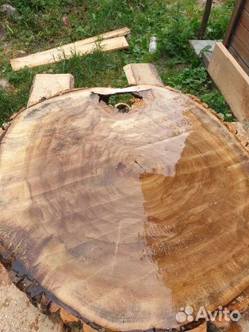 Слэб дерева и спилы