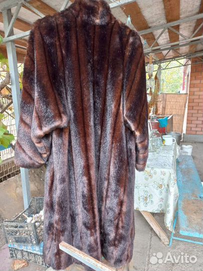 Шуба из искуственной норки
