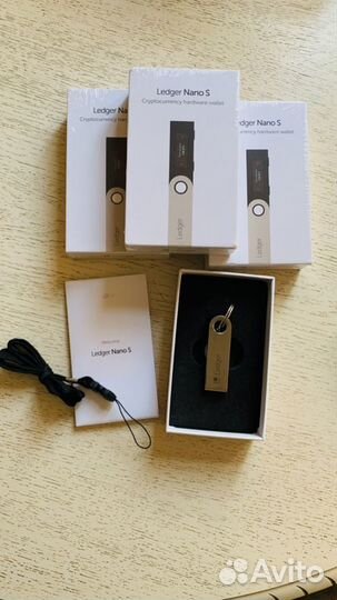 Криптокошелек ledger nano s, safepal s1 в наличии
