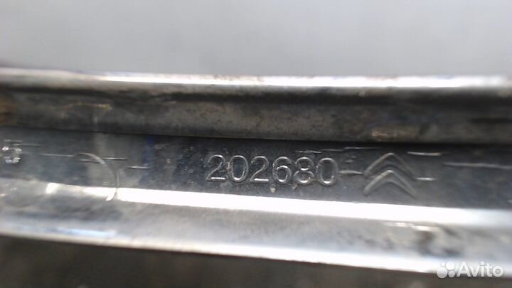 Ресничка под фару Citroen C4 Picasso, 2017