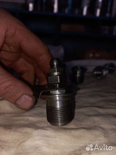 Мех.толкатели модернизированные клапанов нива