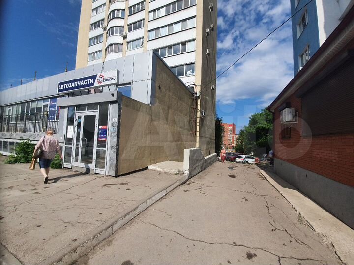 Помещение на кольце Брбошиной поляны, 445 м²