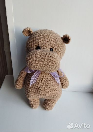 Вязаная игрушка Бегемот